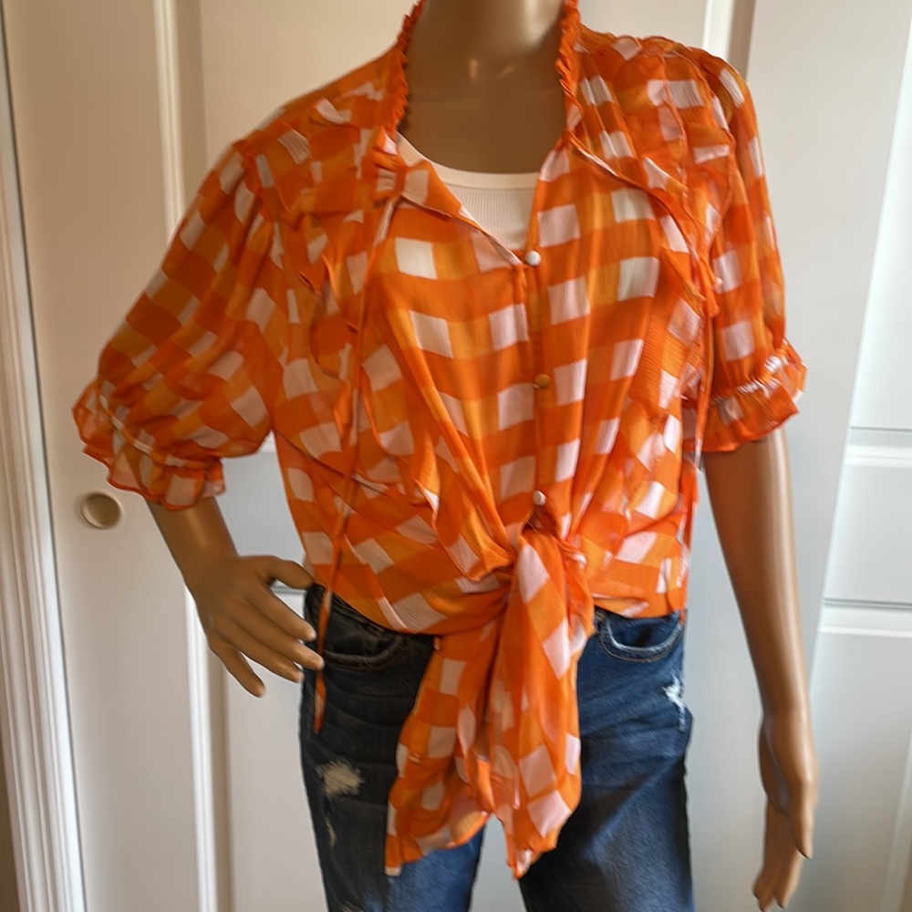 Cute Versatile Checkered Ruffled Top Size Large